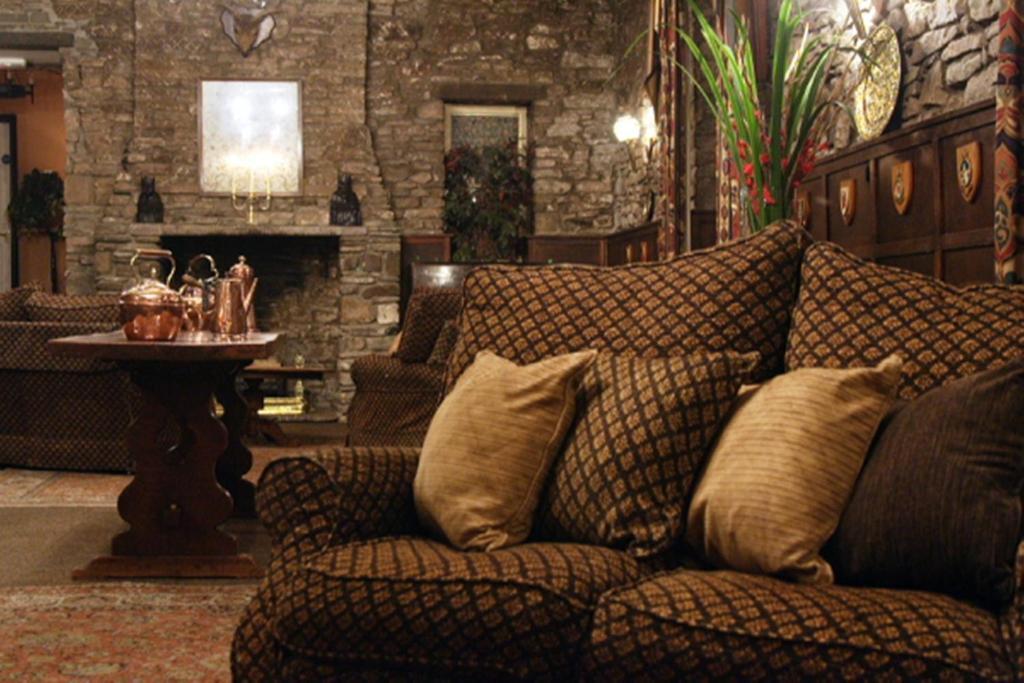 Bear Crickhowell Exterior foto